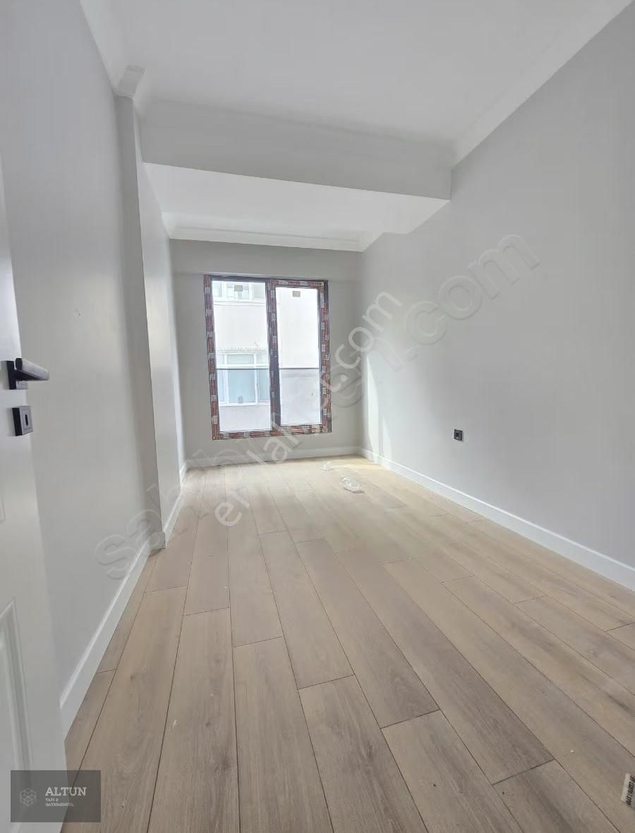 Cennet Mah.metrobüs Dibinde Otoparklı 90m2sıfır 2+1 Arakat Daire - Görsel 8