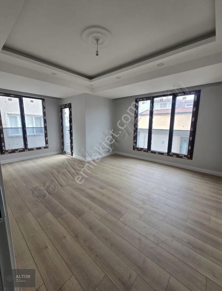 Cennet Mah.metrobüs Dibinde Otoparklı 90m2sıfır 2+1 Arakat Daire - Görsel 27