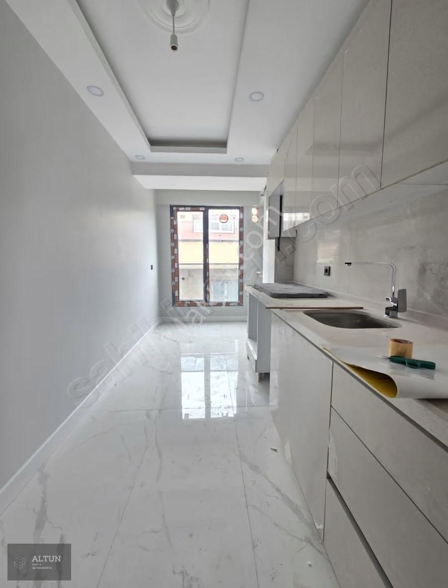 Cennet Mah.metrobüs Dibinde Otoparklı 90m2sıfır 2+1 Arakat Daire - Görsel 18