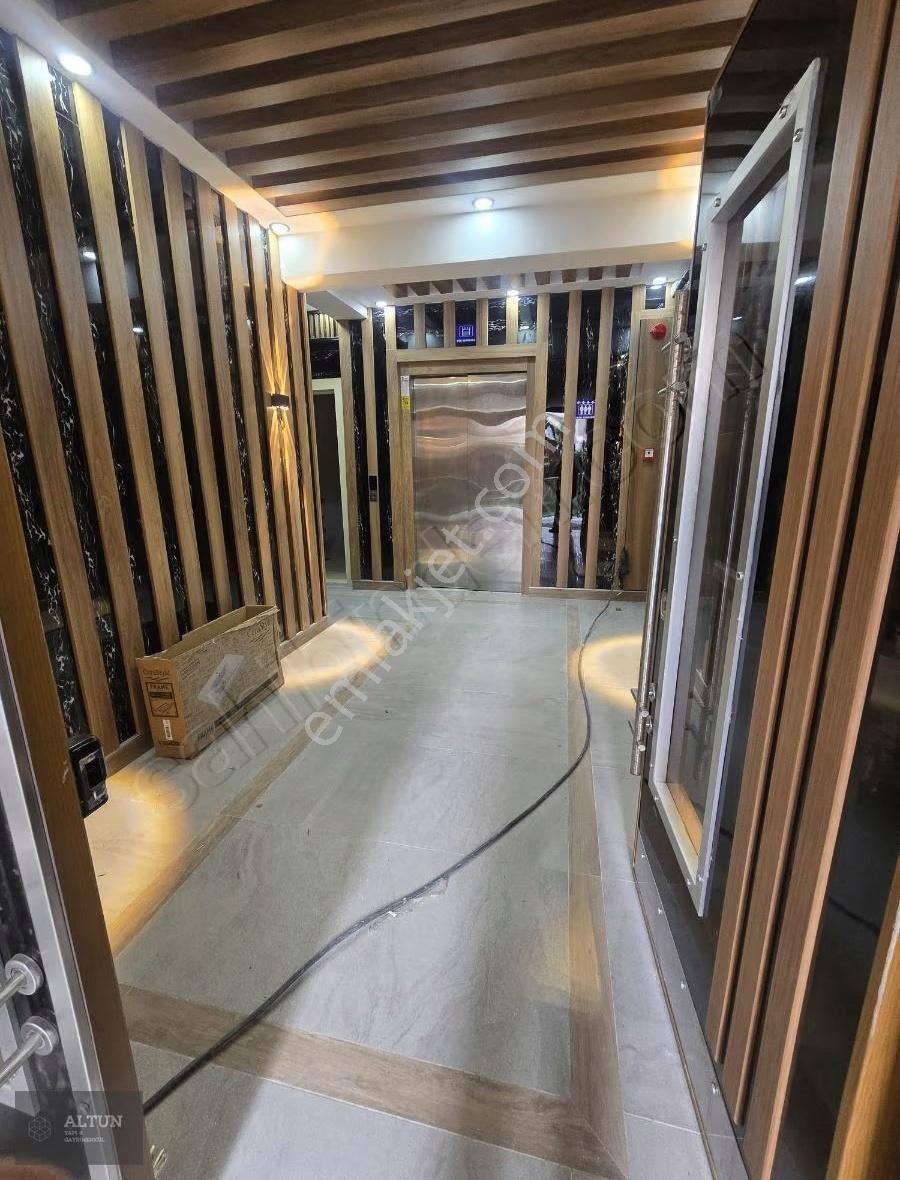 Cennet Mah.metrobüs Dibinde Otoparklı 90m2sıfır 2+1 Arakat Daire - Görsel 6