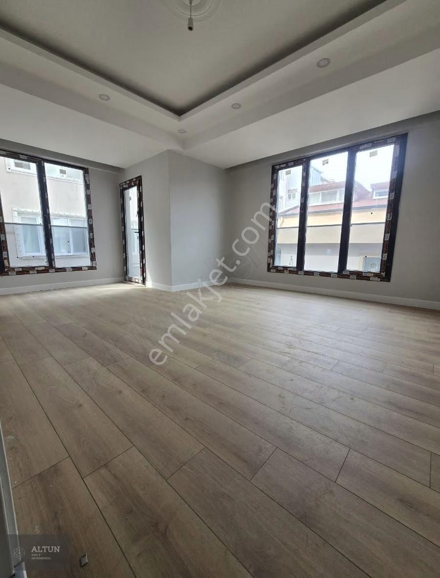 Cennet Mah.metrobüs Dibinde Otoparklı 90m2sıfır 2+1 Arakat Daire - Görsel 17