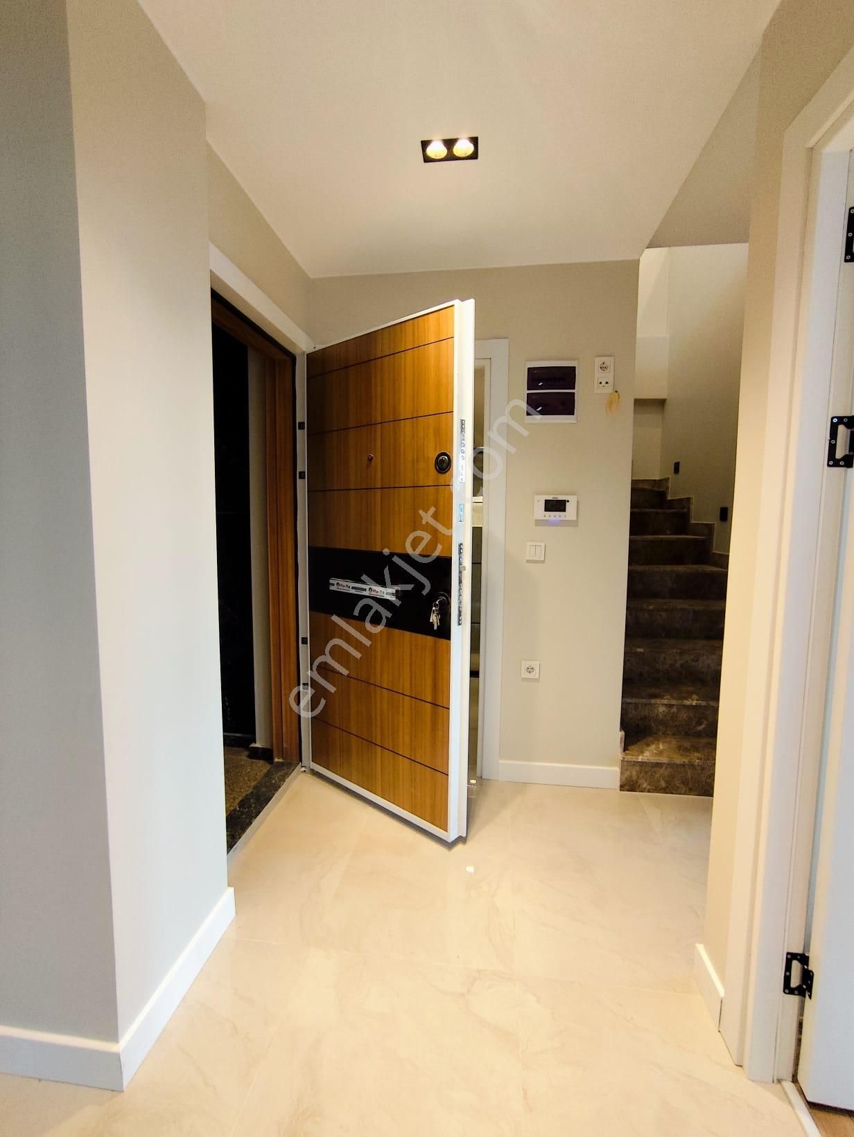 Mertcan Dan Fatih Mah 2 Mutfaklı - 2 Banyolu 4+2 Teraslı Dubleks - Görsel 22