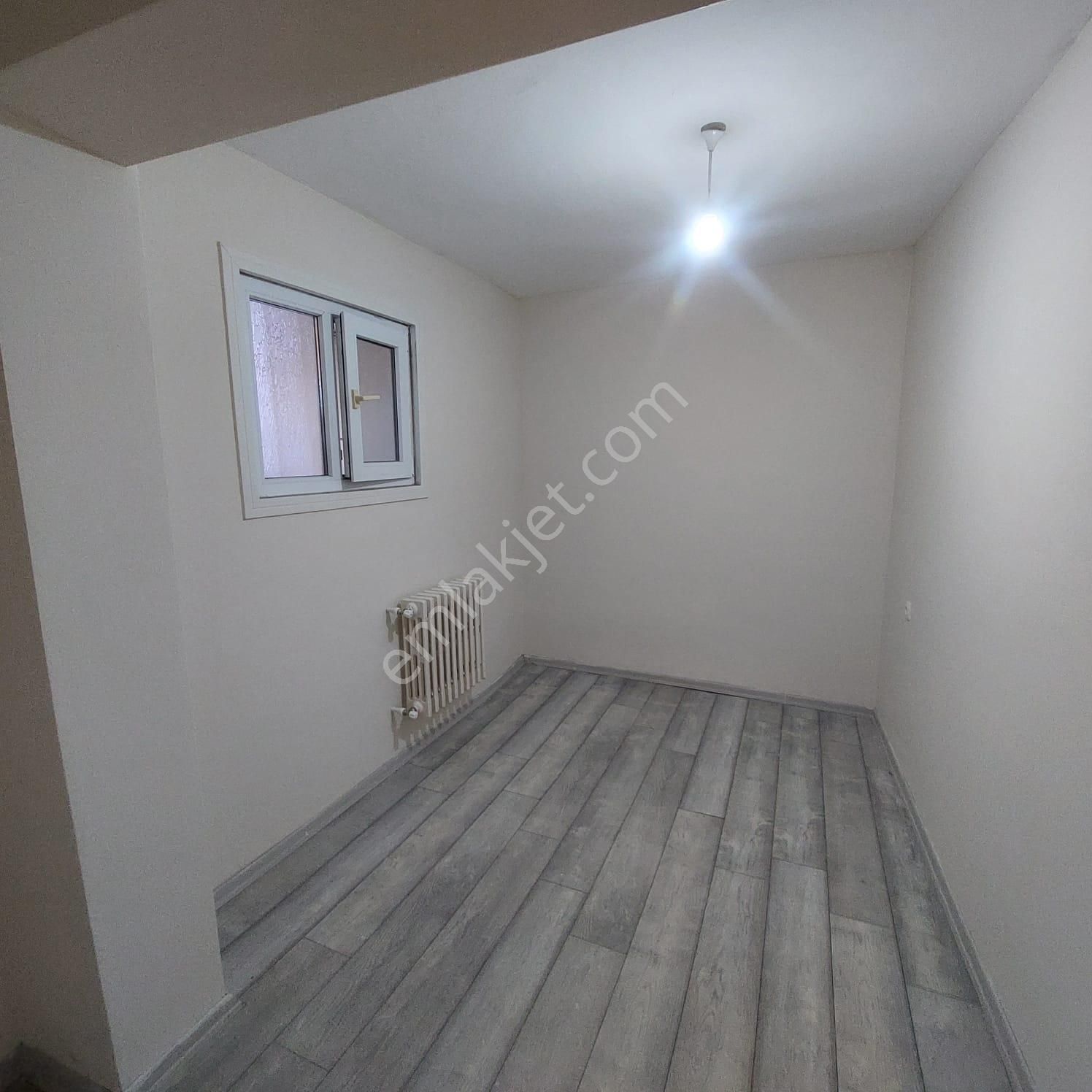 Sarıyer Madende Ulaşım Çarşı Yakın Ters Dublex 3+1 Kiralık Daire - Görsel 24