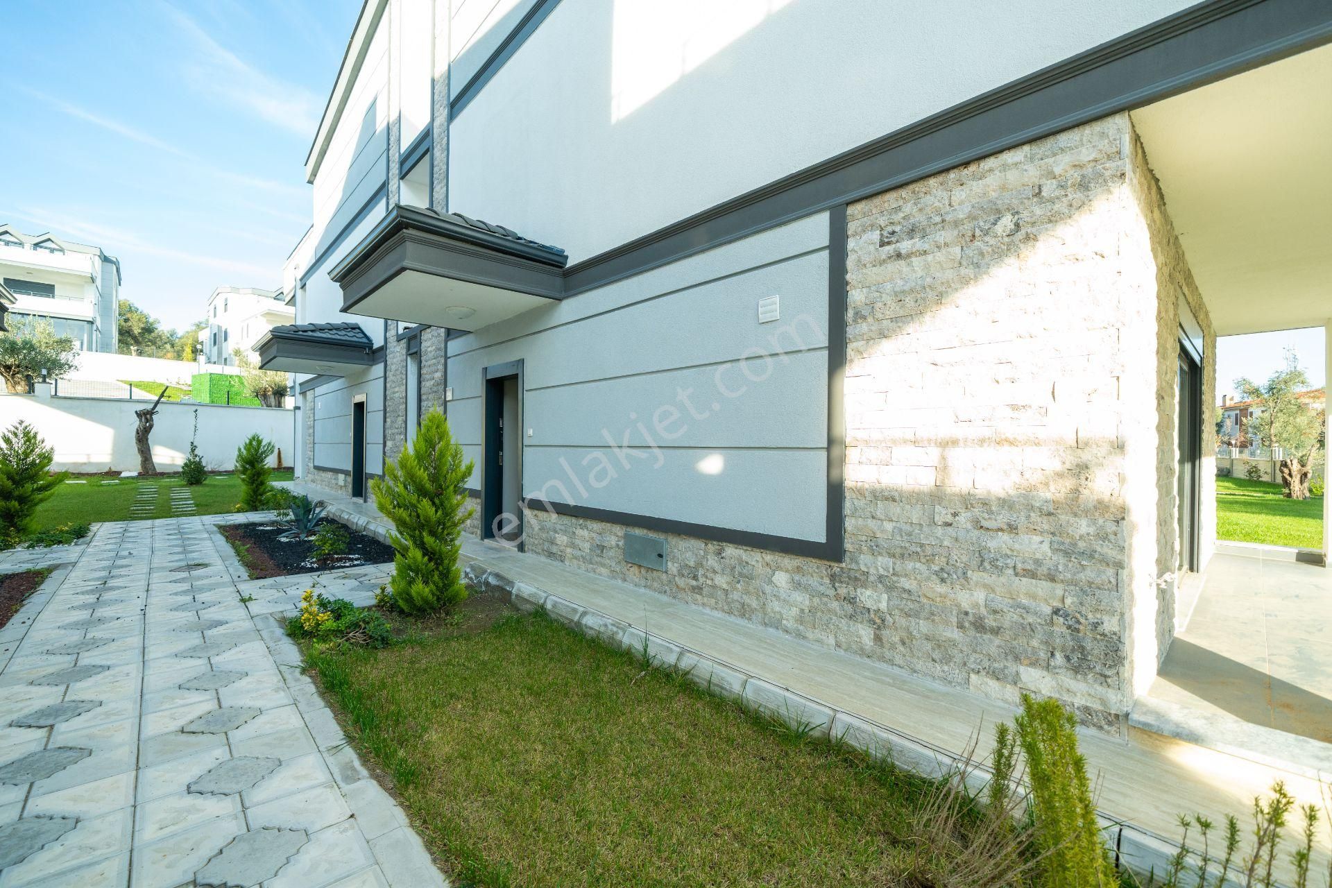 Edremit Narlı’da Prestijli Site İçinde Sıfır 6+1 Dubleks Elektrikli Panjurlu, Havuzlu Ve Denize 400m - Görsel 10