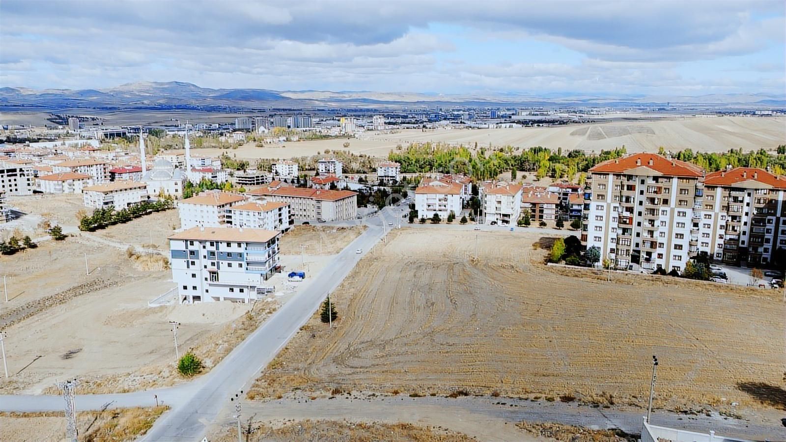 -altınova Da Yapılaşmaya Yakın Yarım Daire Getirili İmarlı Arsa- - Görsel 3