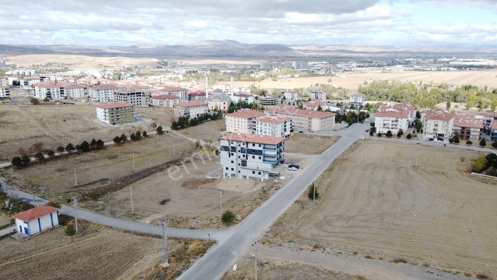 -altınova Da Yapılaşmaya Yakın Yarım Daire Getirili İmarlı Arsa- - Görsel 7