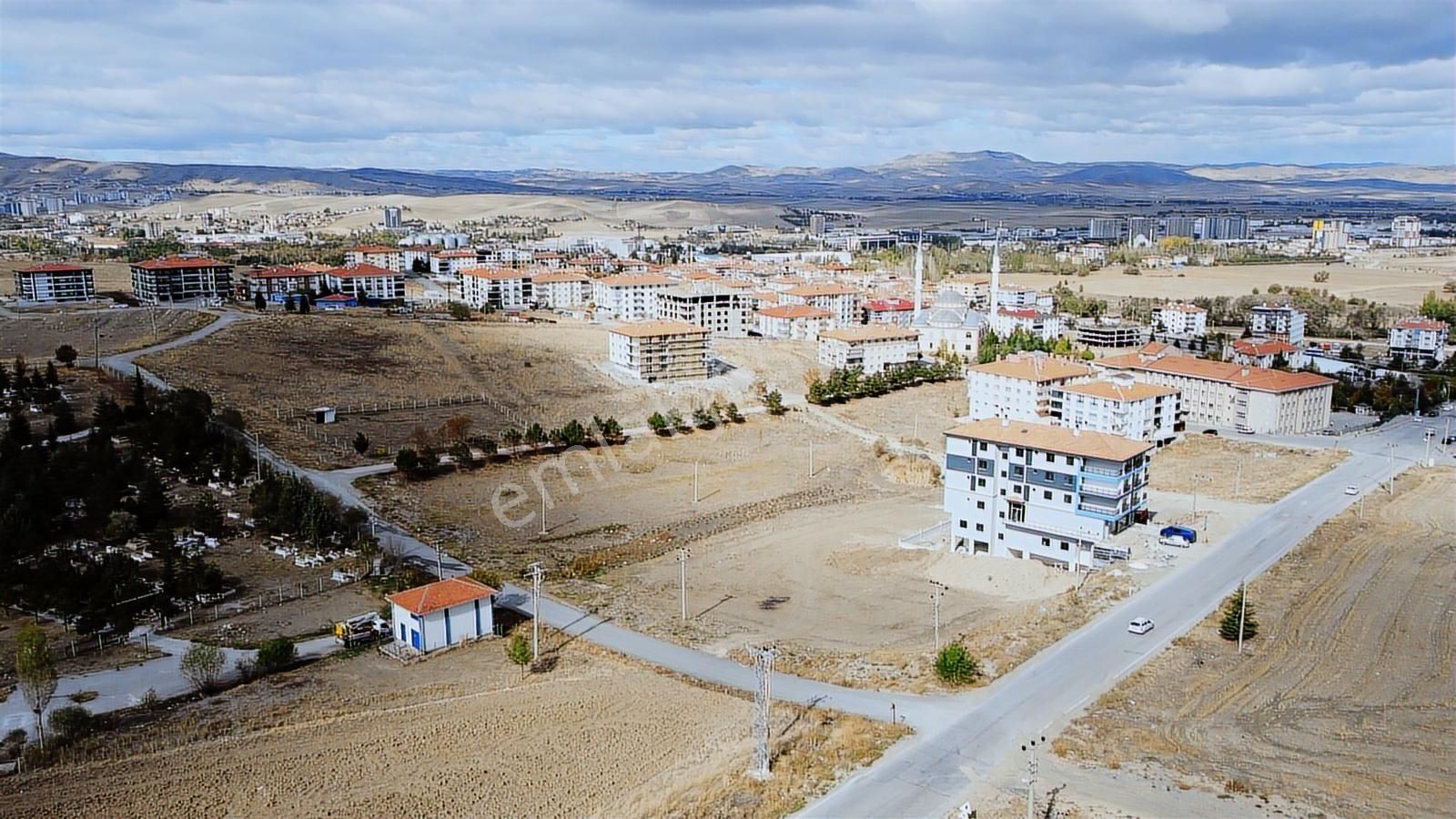 -altınova Da Yapılaşmaya Yakın Yarım Daire Getirili İmarlı Arsa- - Görsel 11