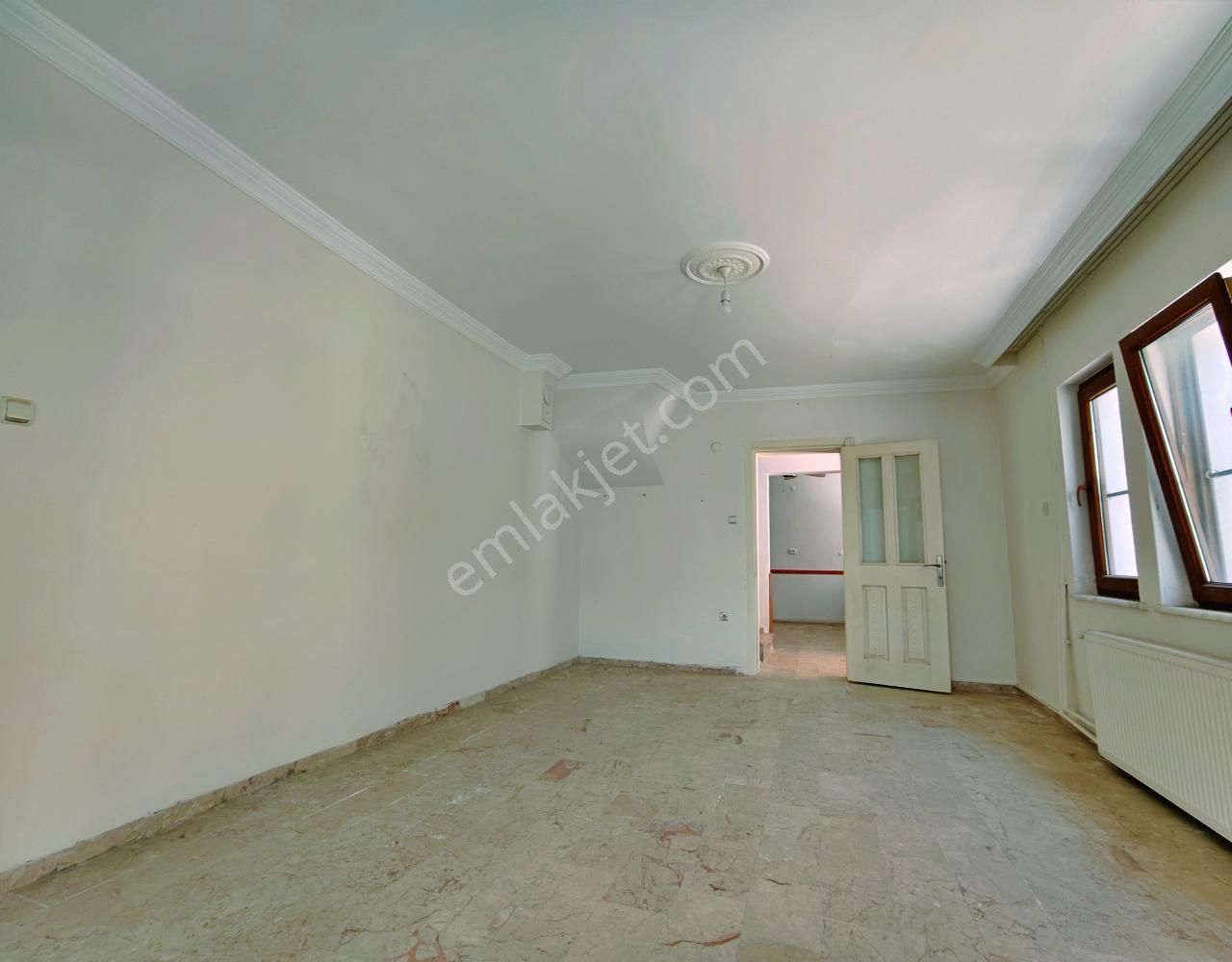 Uytundan Akçay Yenimahalle'de Denize 50 Metre Satılık 3+1 Villa - Görsel 25