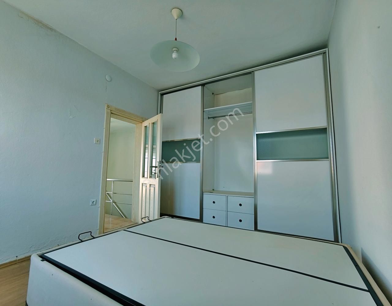 Uytundan Akçay Yenimahalle'de Denize 50 Metre Satılık 3+1 Villa - Görsel 10