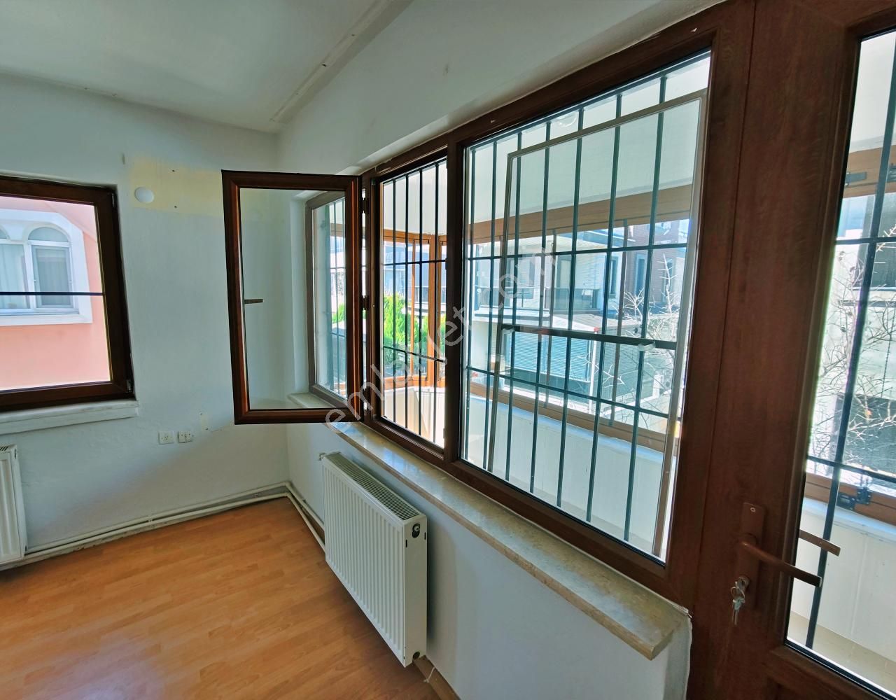 Uytundan Akçay Yenimahalle'de Denize 50 Metre Satılık 3+1 Villa - Görsel 27