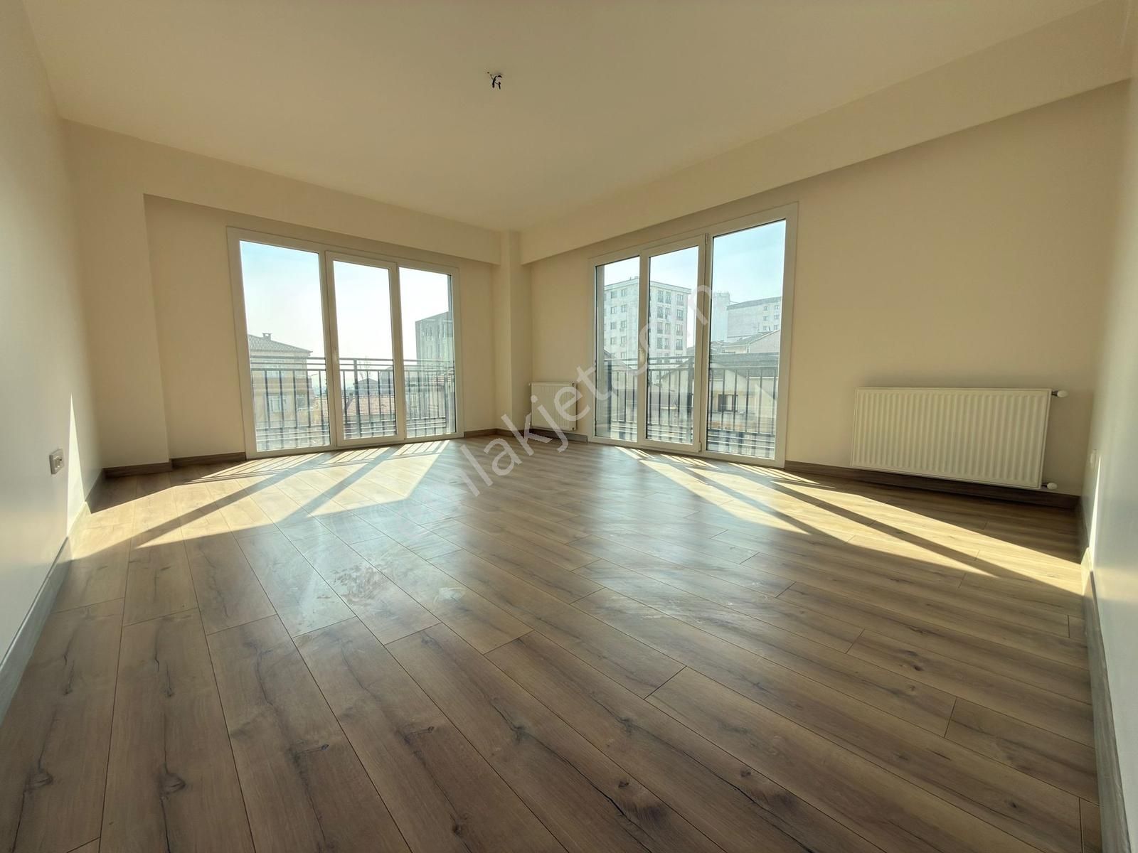 Pendik Satılık 3+1 Daire | Site İçersinde | D100'e Yakın - Görsel 3