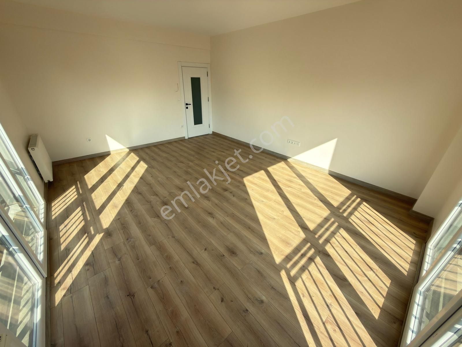 Pendik Satılık 3+1 Daire | Site İçersinde | D100'e Yakın