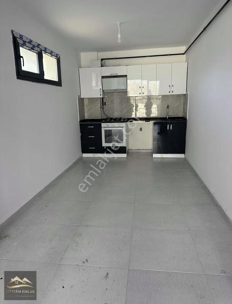 Aliağa Cici Sokak Mevki Yerden Isıtmalı 2+1 Kiralık Daire