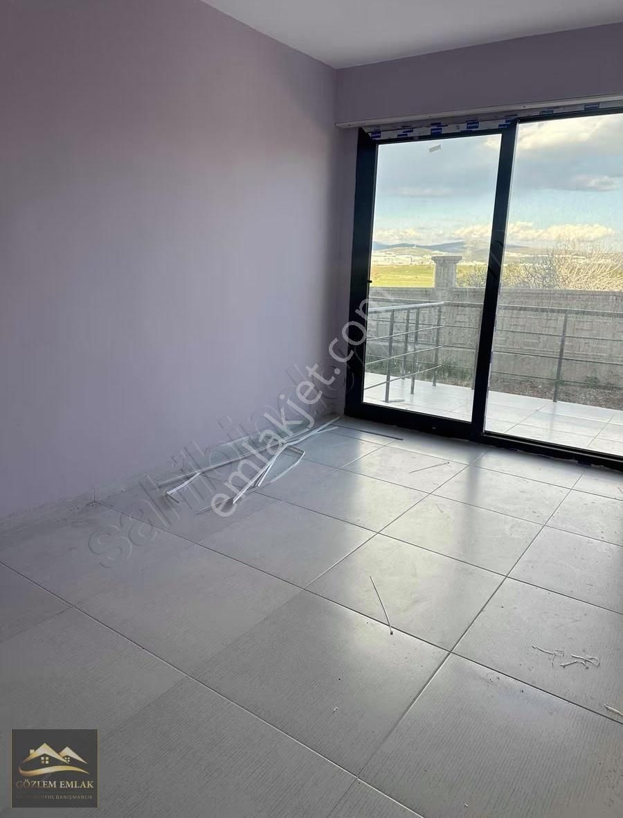 Aliağa Cici Sokak Mevki Yerden Isıtmalı 2+1 Kiralık Daire - Görsel 2