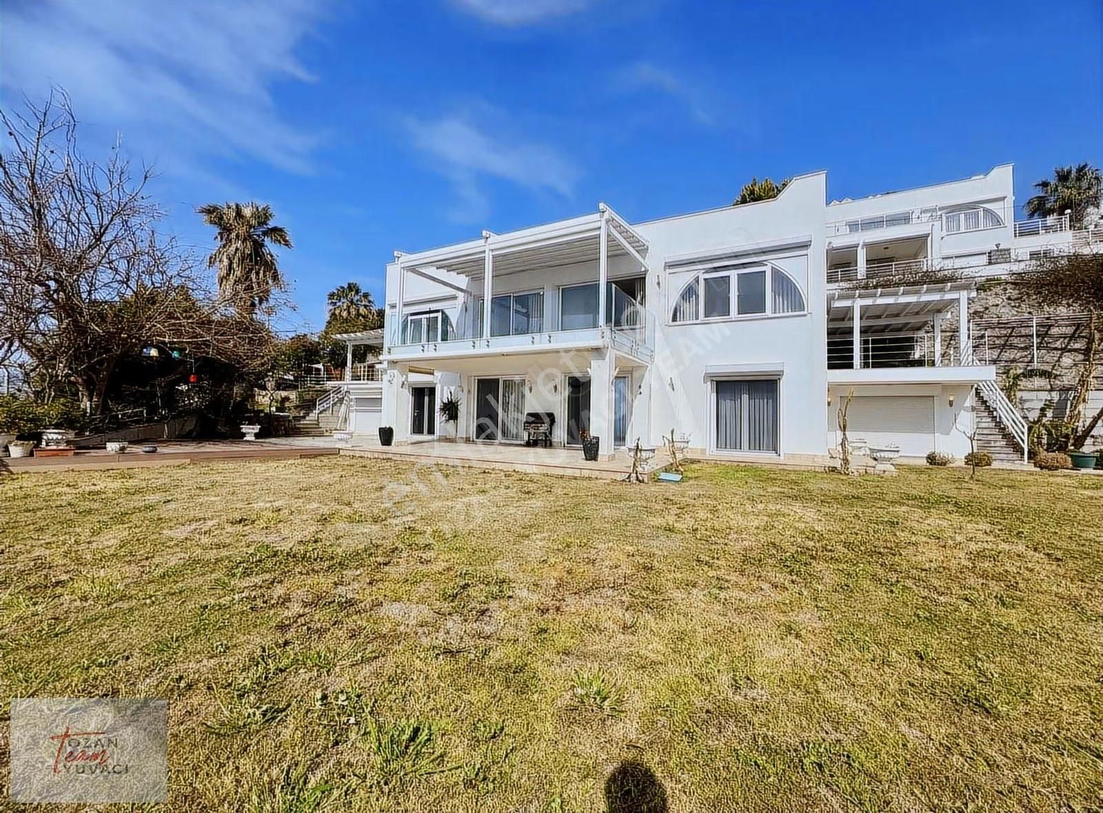 Bodrum Turgutreis'te Satılık 5+2 Deniz Manzaralı Villa - Görsel 6