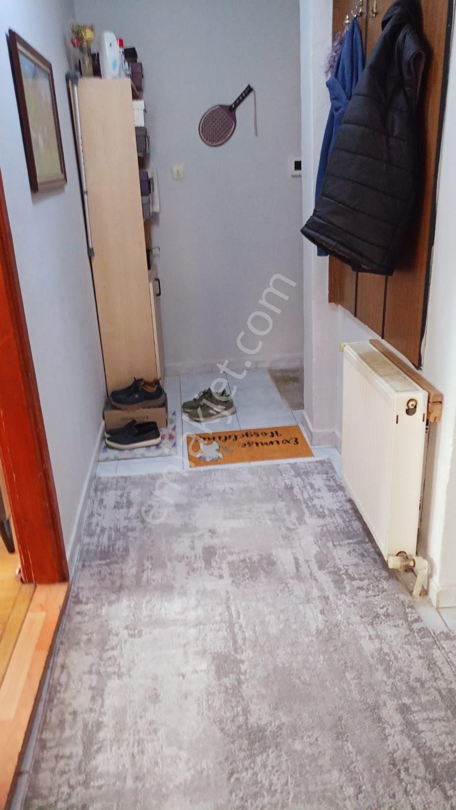 Plevne Mh*yapılı*2.ara Kat*iskanlı*2+1*çift Cephe*balkon*trene Ulaşıma Çok Yakın*merkezi Konumda - Görsel 7