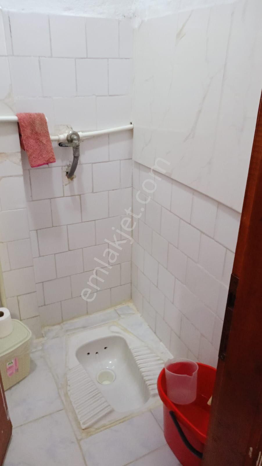 Plevne Mh*yapılı*2.ara Kat*iskanlı*2+1*çift Cephe*balkon*trene Ulaşıma Çok Yakın*merkezi Konumda - Görsel 12