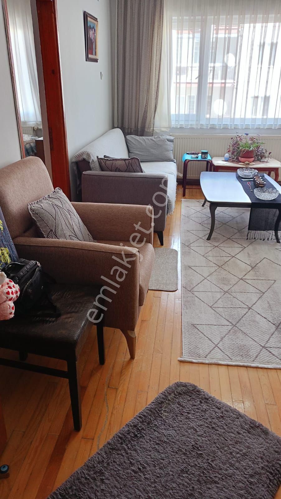 Plevne Mh*yapılı*2.ara Kat*iskanlı*2+1*çift Cephe*balkon*trene Ulaşıma Çok Yakın*merkezi Konumda - Görsel 4