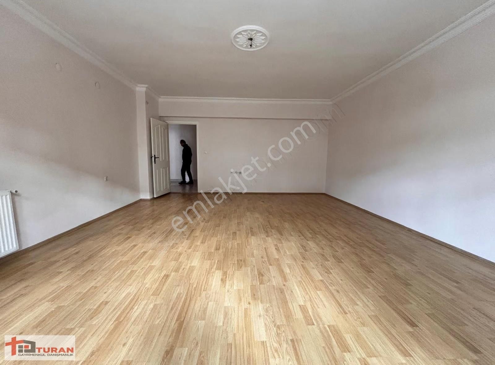 Estergon Caddesi Paraleli 150m2 3+1 Kiralık Daire** - Görsel 26