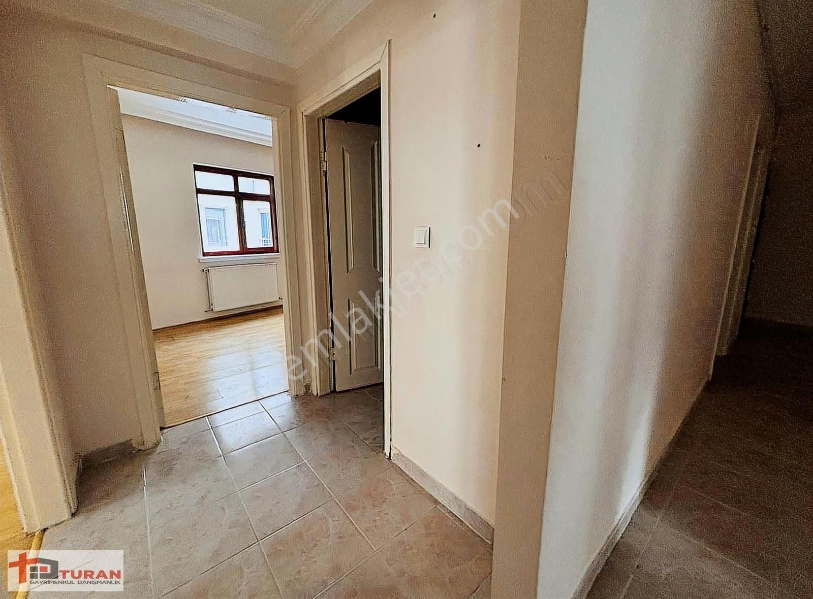 Estergon Caddesi Paraleli 150m2 3+1 Kiralık Daire** - Görsel 9