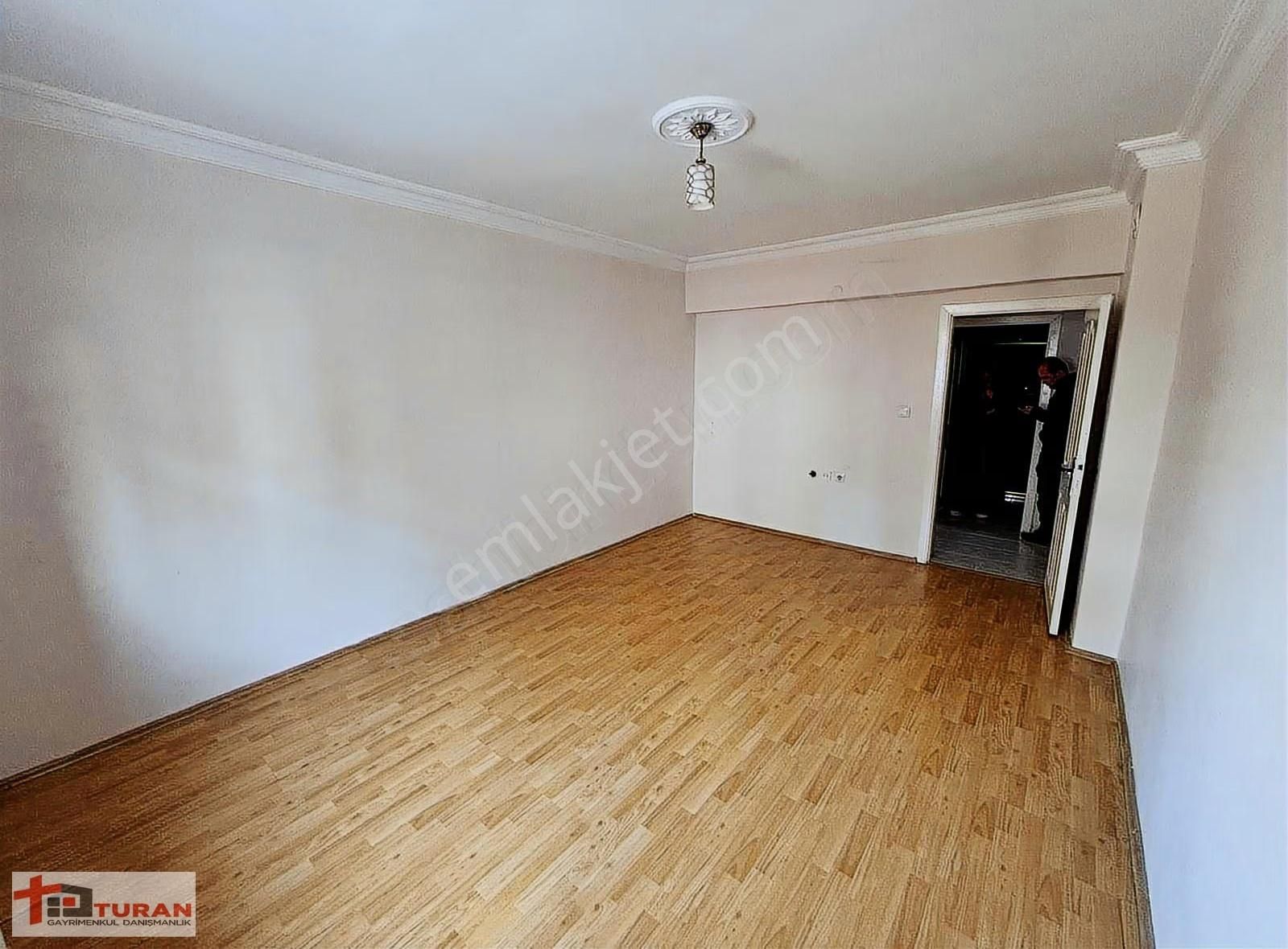 Estergon Caddesi Paraleli 150m2 3+1 Kiralık Daire** - Görsel 12