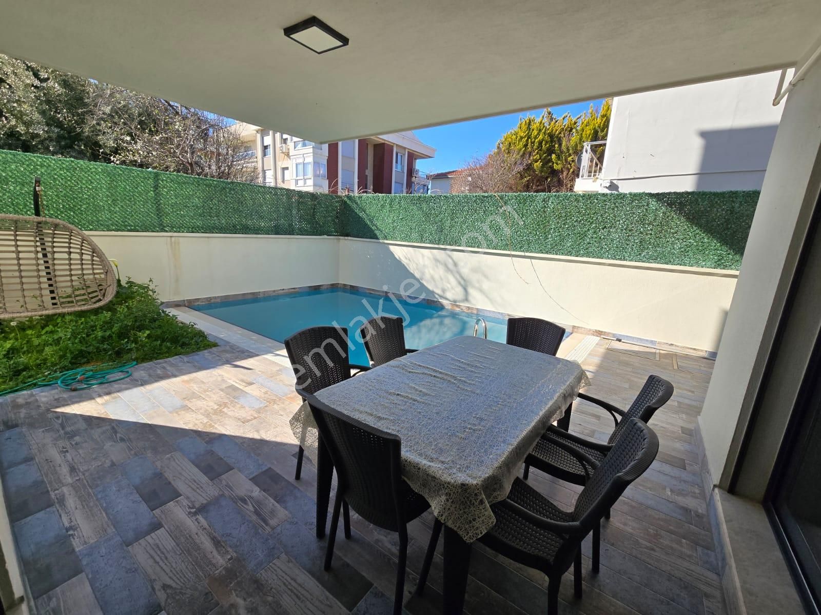 Güzelbahçe Maltepe'de Mükemmel Konumda Satılık Villa - Görsel 14