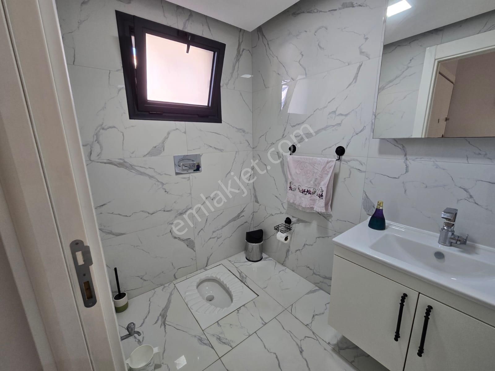 Güzelbahçe Maltepe'de Mükemmel Konumda Satılık Villa - Görsel 6