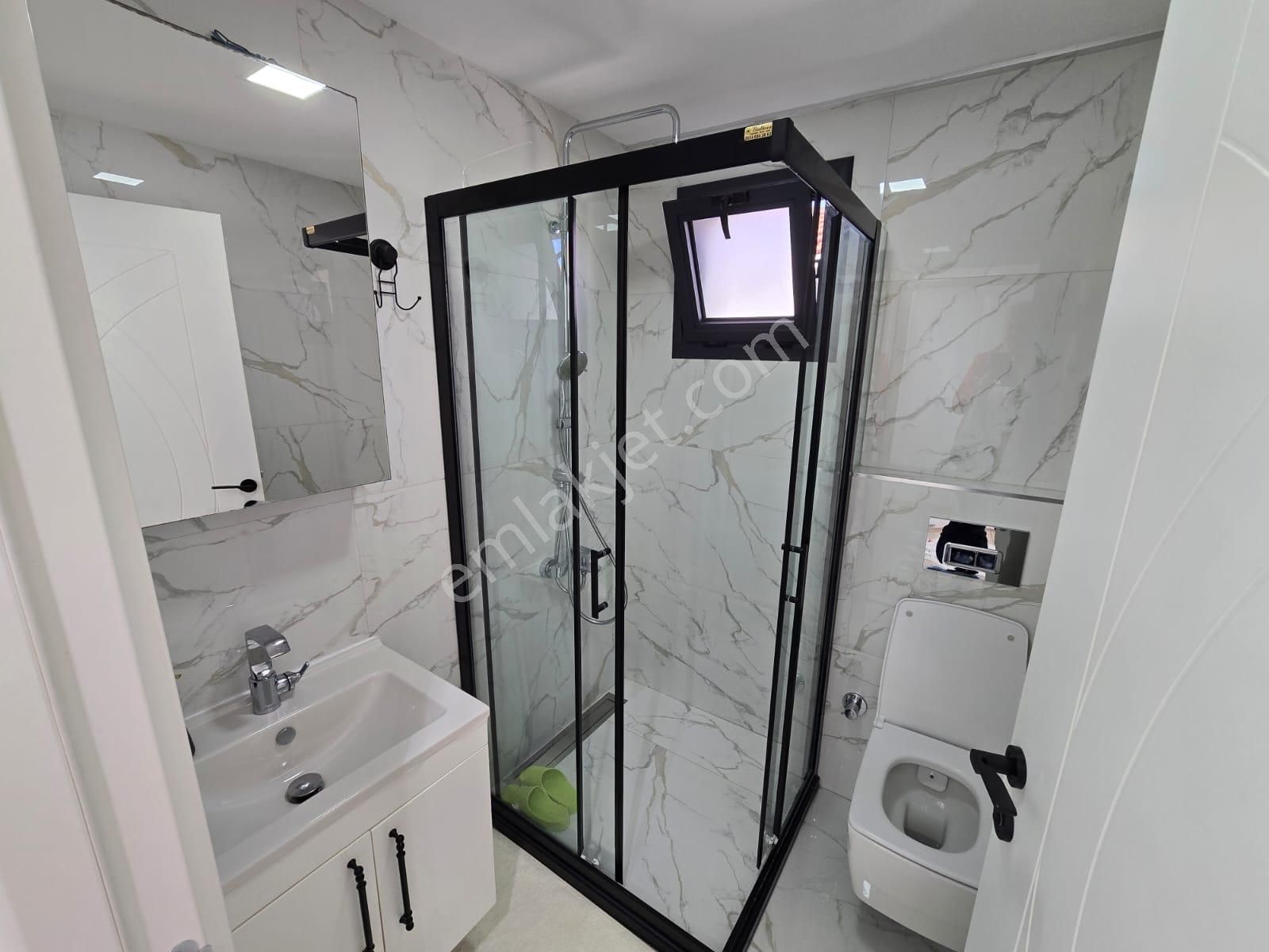 Güzelbahçe Maltepe'de Mükemmel Konumda Satılık Villa - Görsel 20