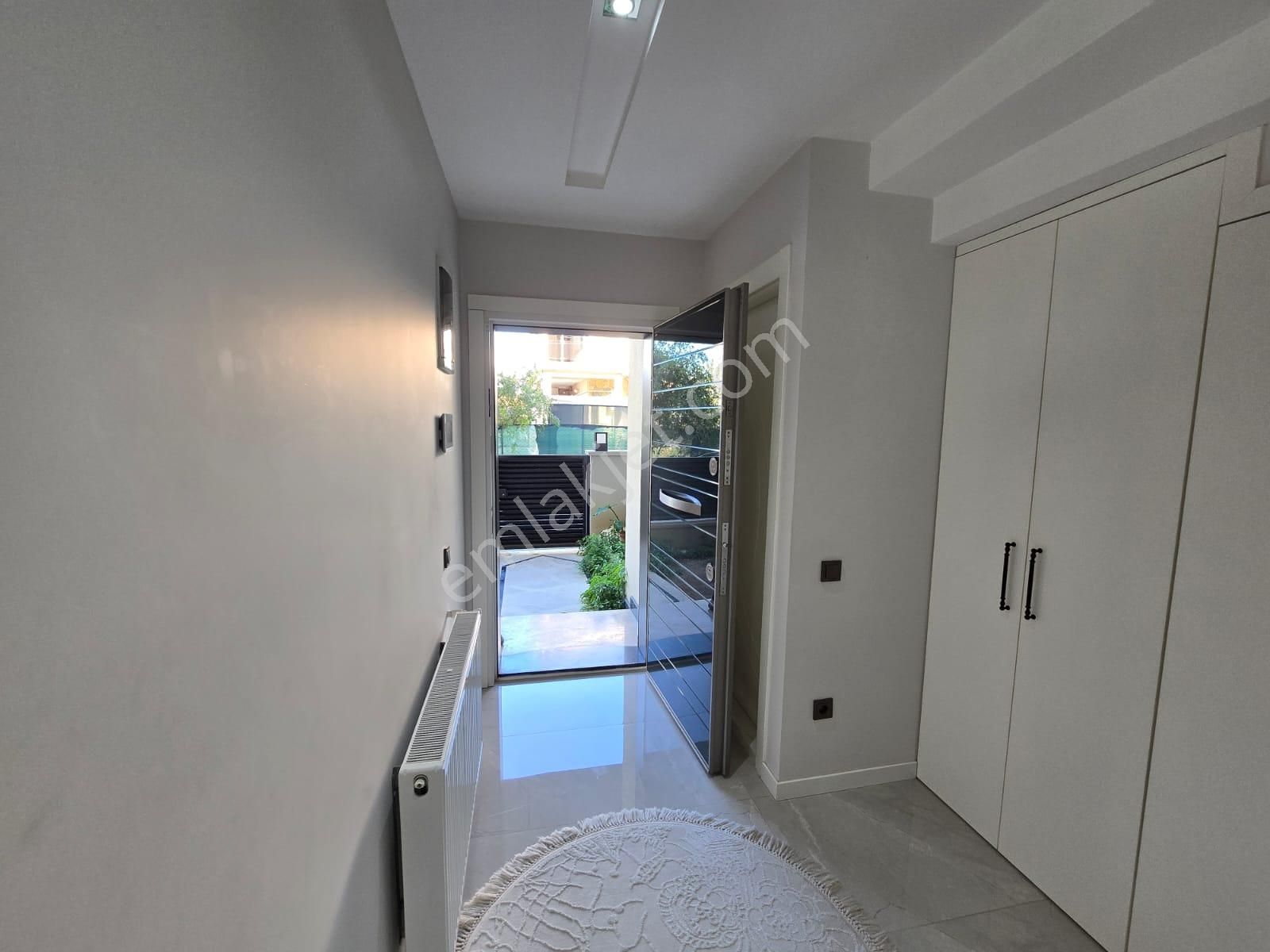 Güzelbahçe Maltepe'de Mükemmel Konumda Satılık Villa - Görsel 4