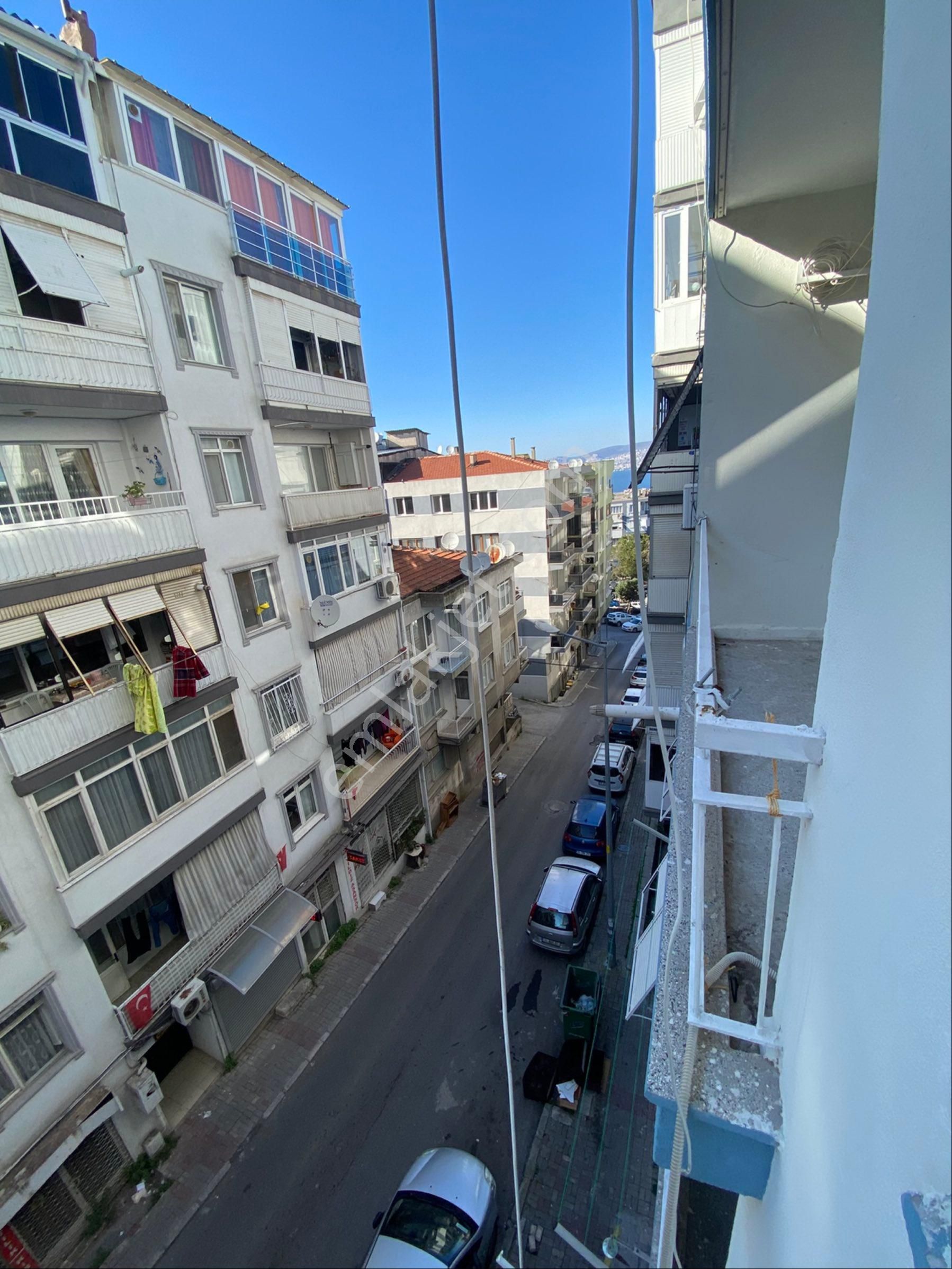 Metro Yakını Cd. Üzeri Balkonlu Arakat 2+1 K.mutfak Daire - Görsel 9