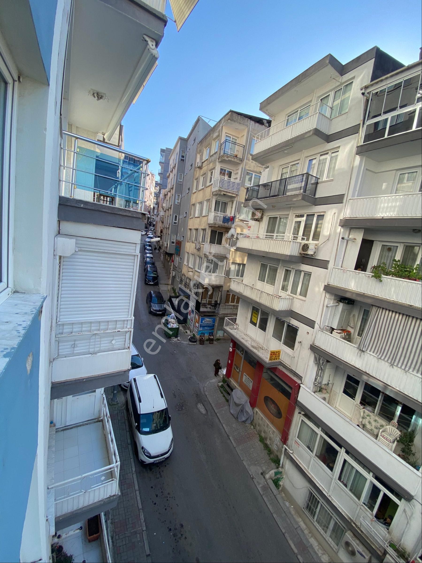 Metro Yakını Cd. Üzeri Balkonlu Arakat 2+1 K.mutfak Daire - Görsel 10