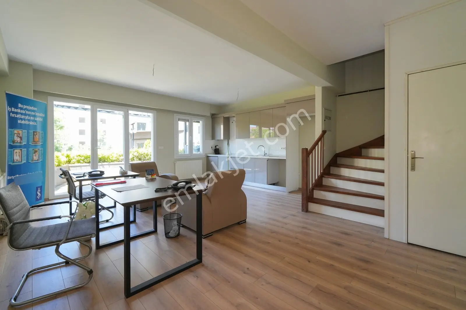Pendik Satılık 2+1 | Site İçersinde Loft Daire | Metroya Yakın