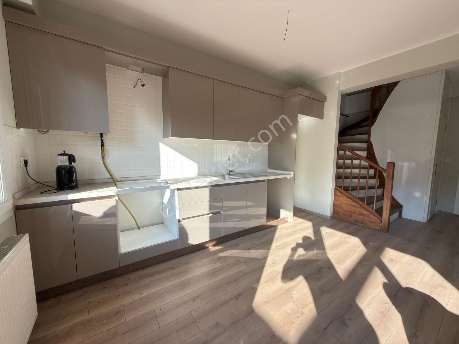 Pendik Satılık 2+1 | Site İçersinde Loft Daire | Metroya Yakın - Görsel 14