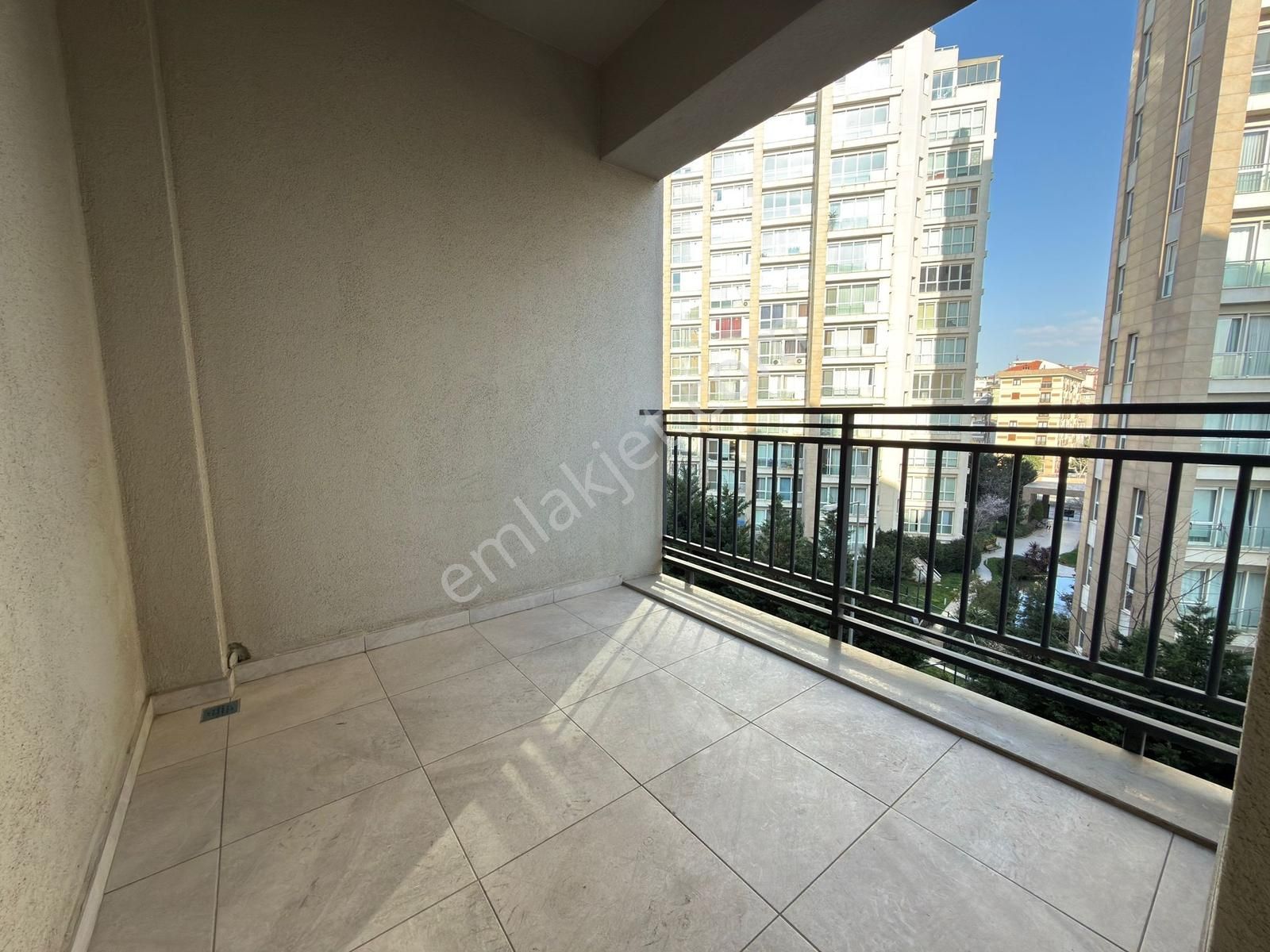 Pendik Satılık 2+1 | Site İçersinde Loft Daire | Metroya Yakın - Görsel 33
