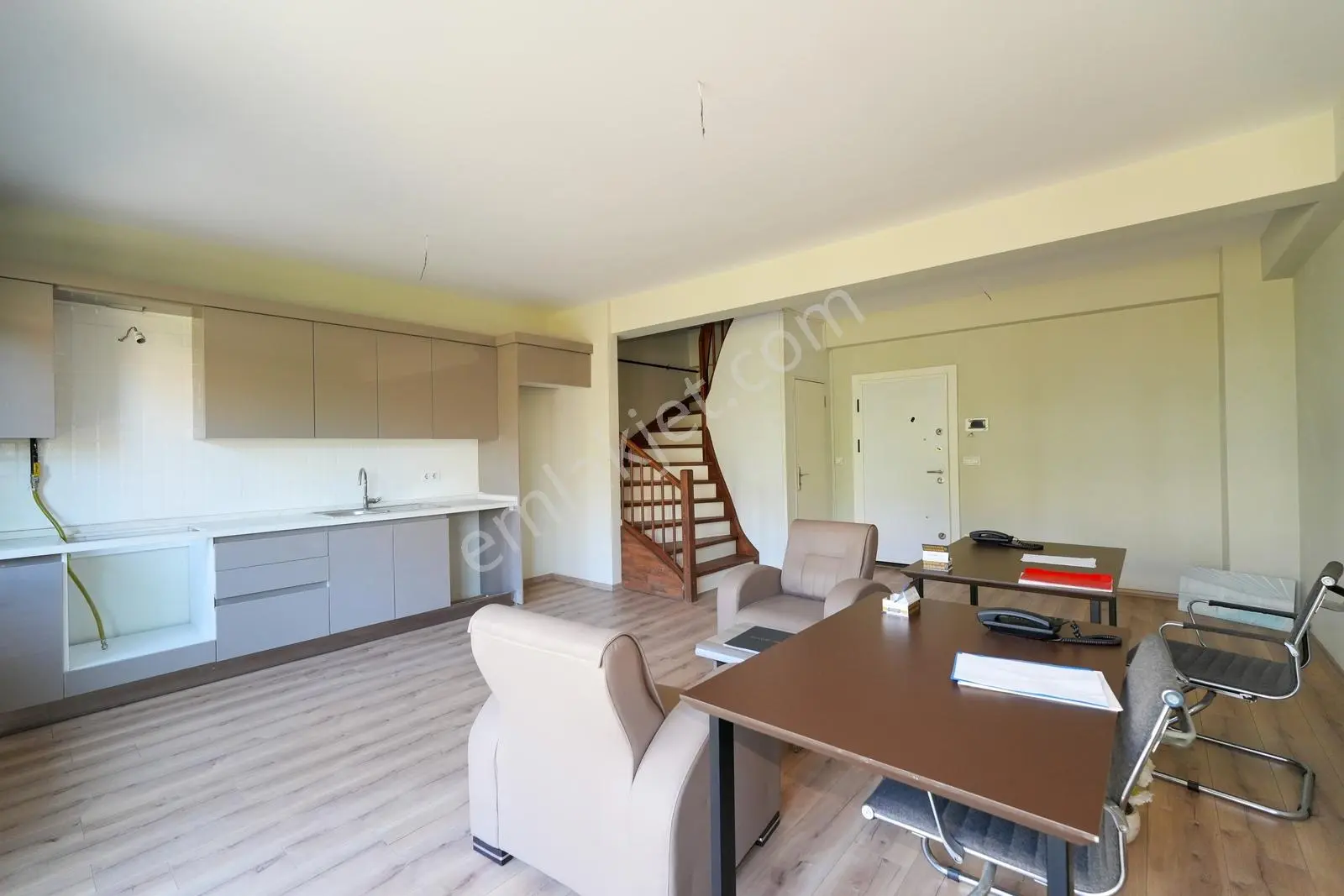 Pendik Satılık 2+1 | Site İçersinde Loft Daire | Metroya Yakın - Görsel 5