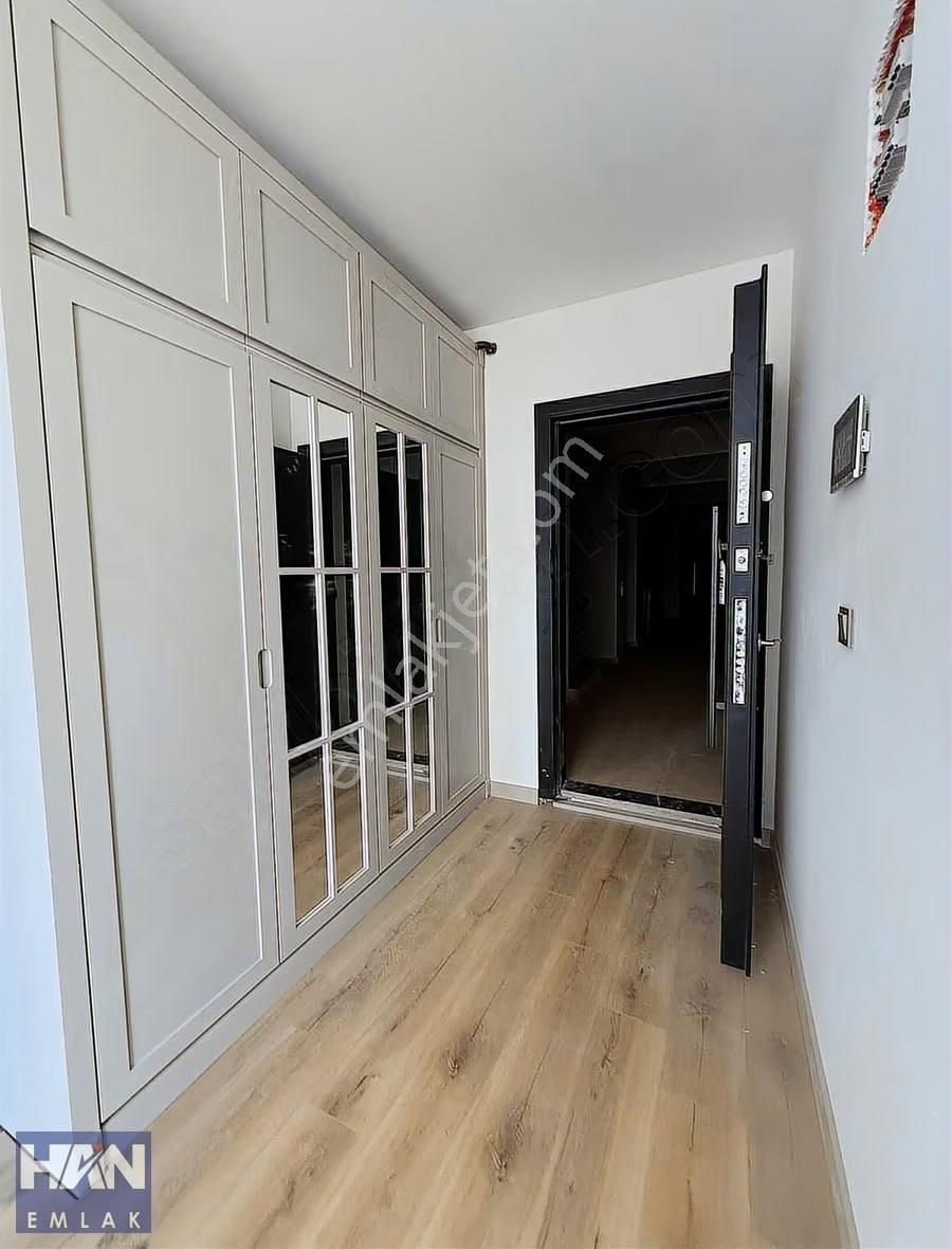 Han Emlak'tan Eski Mezitlide Yerden Isıtmalı Cepheleri Açık 2+1 - Görsel 12