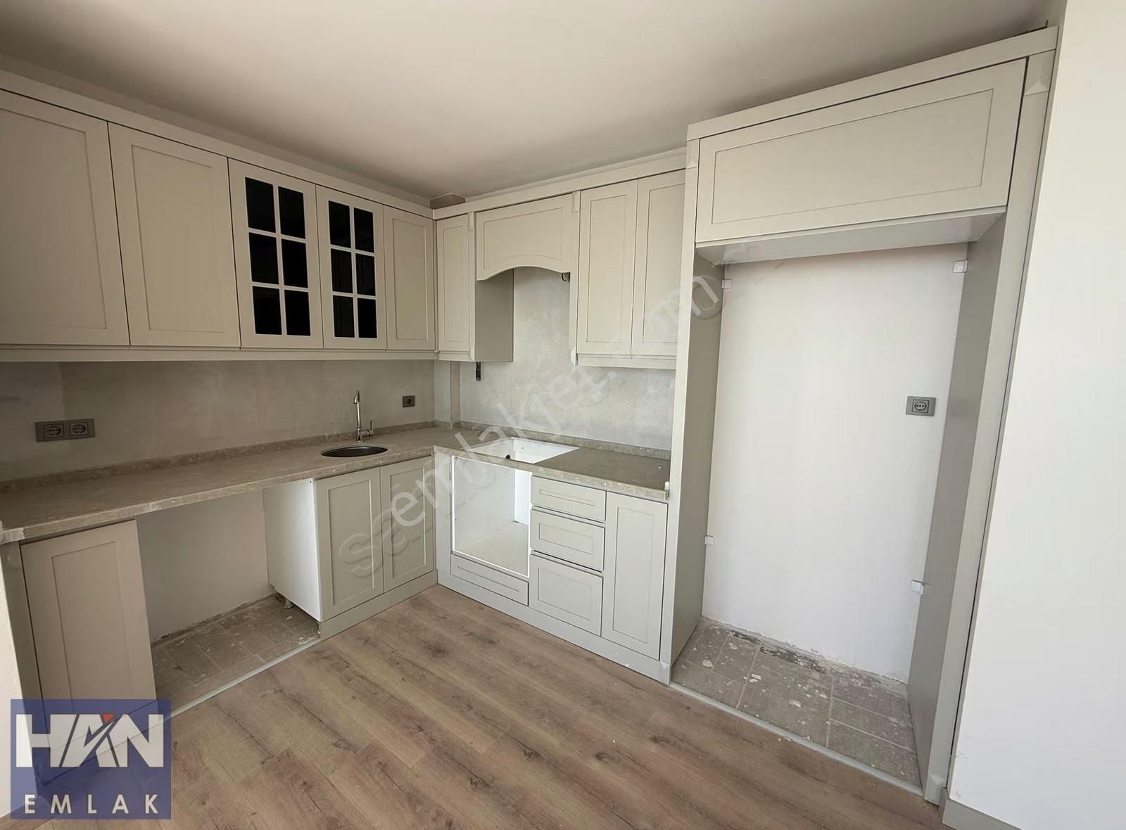 Han Emlak'tan Eski Mezitlide Yerden Isıtmalı Cepheleri Açık 2+1 - Görsel 13