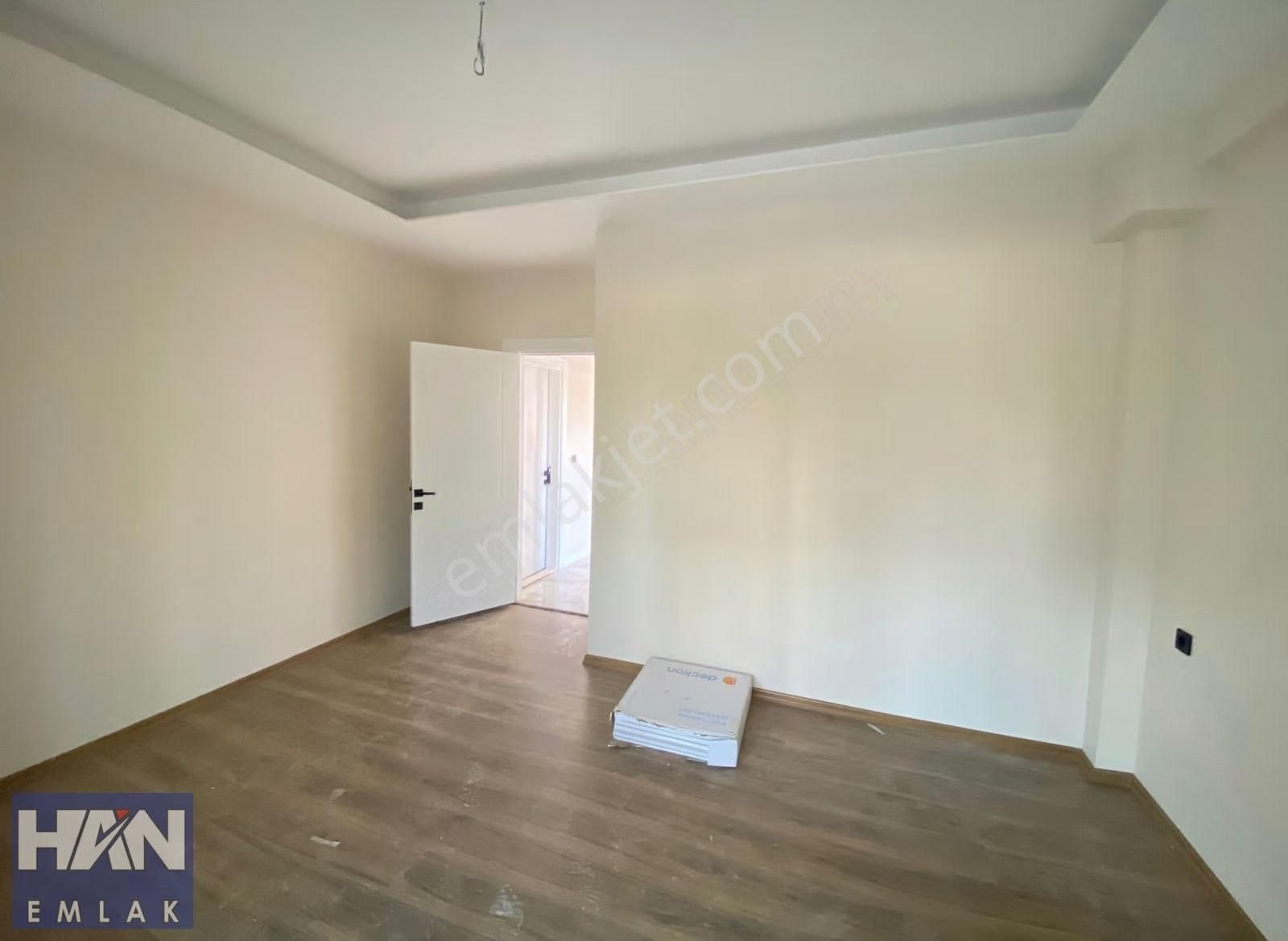 Han Emlak'tan 75.yıl Mah'de Site İçi Havuzlu Satılık 2+1 Daire - Görsel 10