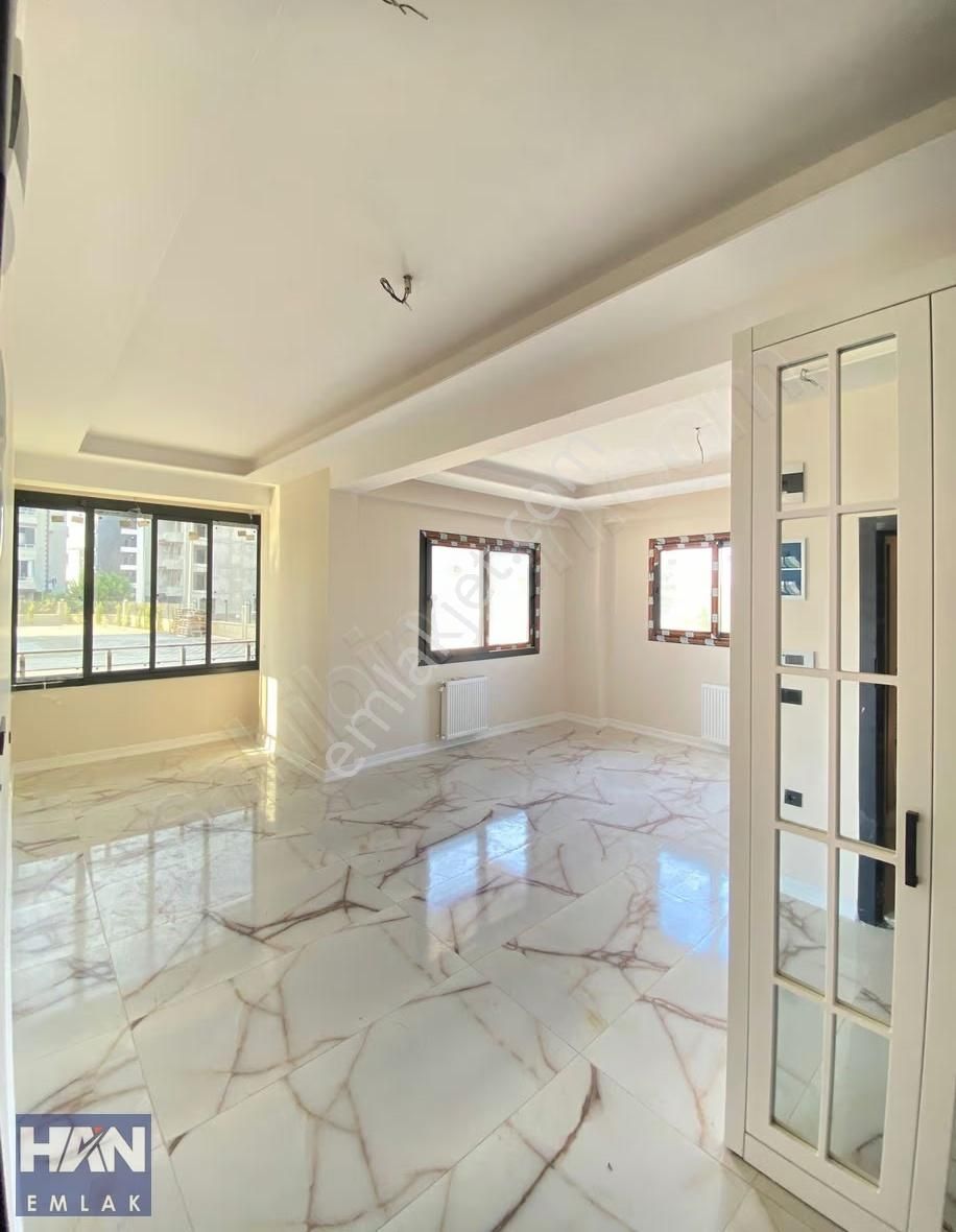 Han Emlak'tan 75.yıl Mah'de Site İçi Havuzlu Satılık 2+1 Daire - Görsel 12