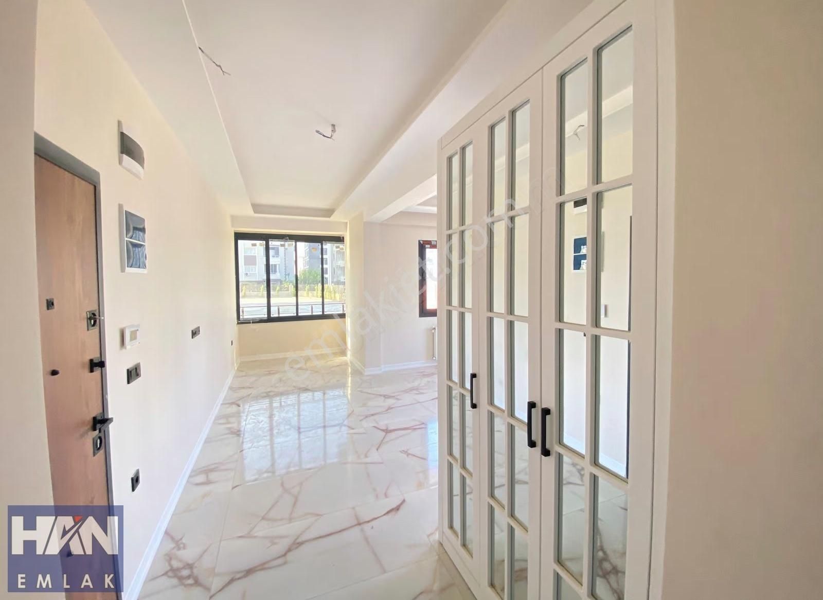 Han Emlak'tan 75.yıl Mah'de Site İçi Havuzlu Satılık 2+1 Daire - Görsel 3