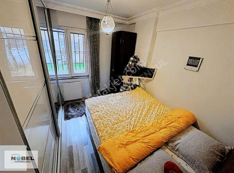 Zeynep Kamil Hastanesine Yakın 2+1 Satılık 2001 Yapımı Arakat - Görsel 9