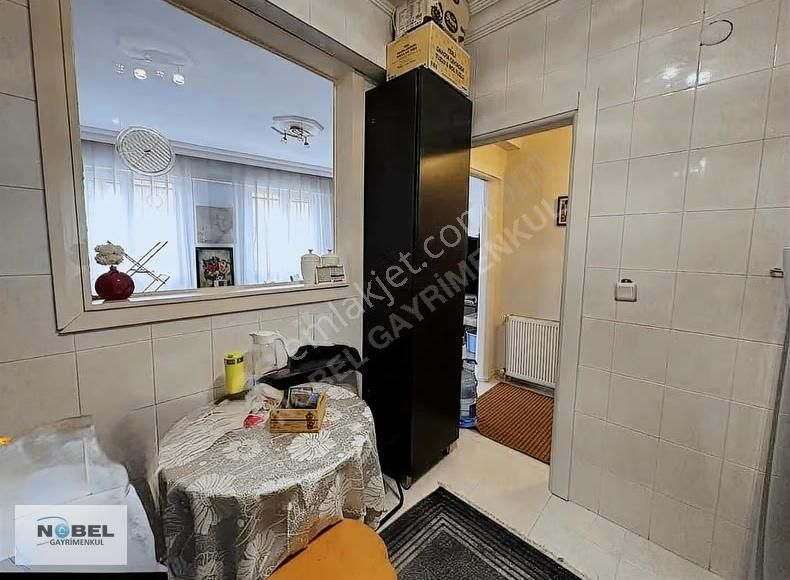 Zeynep Kamil Hastanesine Yakın 2+1 Satılık 2001 Yapımı Arakat - Görsel 15