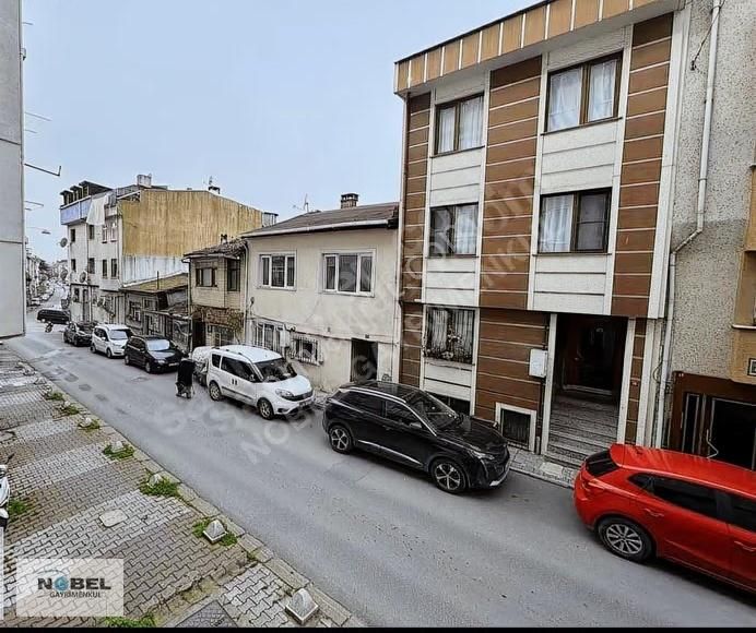 Zeynep Kamil Hastanesine Yakın 2+1 Satılık 2001 Yapımı Arakat - Görsel 4