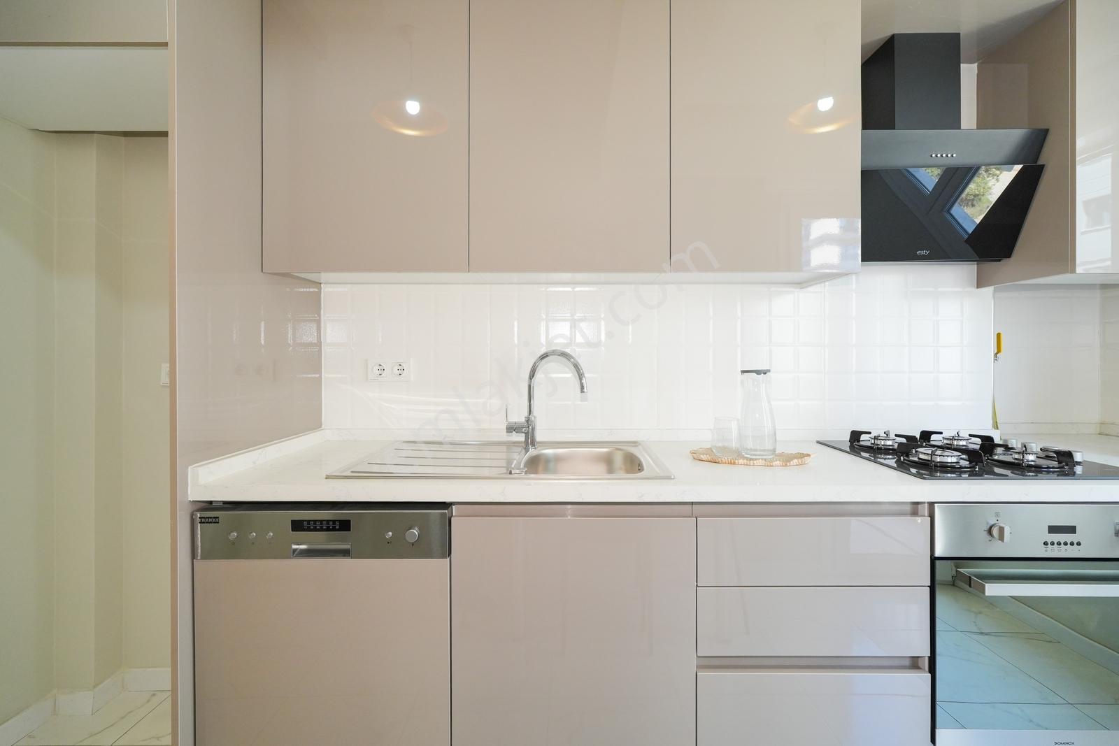 Pendik Satılık 2+1 Daire Site İçersinde E5'e Yürüme Mesafesinde - Görsel 28