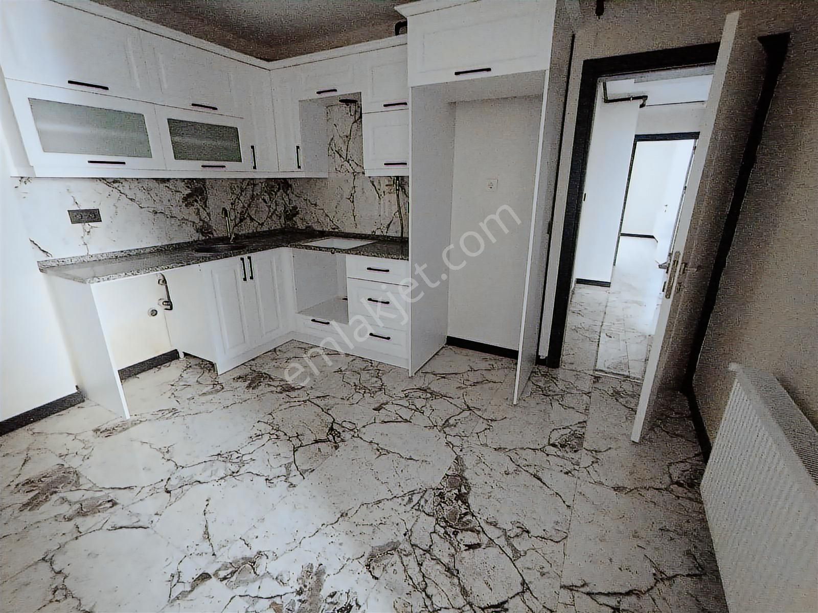 Karabağlar Sevgi Mh Doğal Gazlı 100 M2 2+1 Full Daire Kiralıktır - Görsel 2