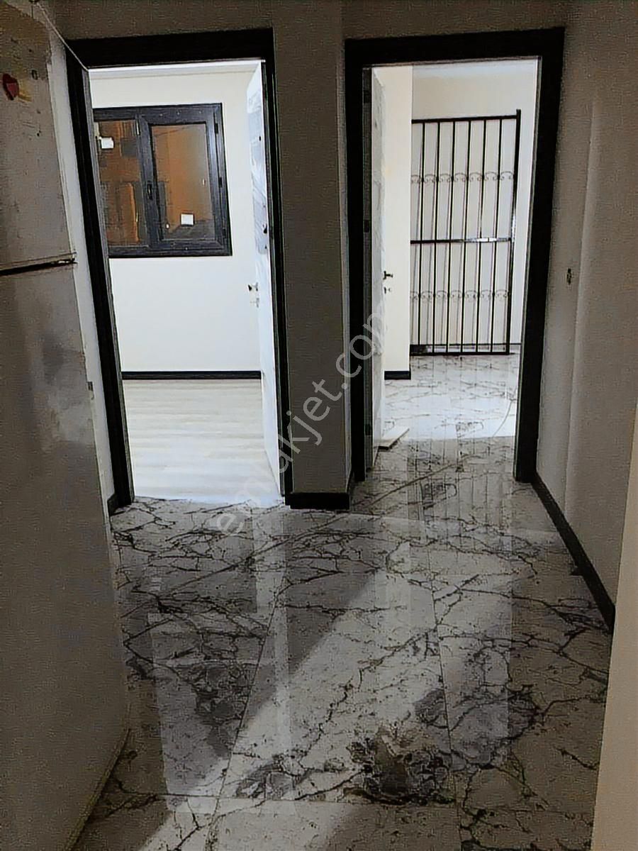 Karabağlar Sevgi Mh Doğal Gazlı 100 M2 2+1 Full Daire Kiralıktır