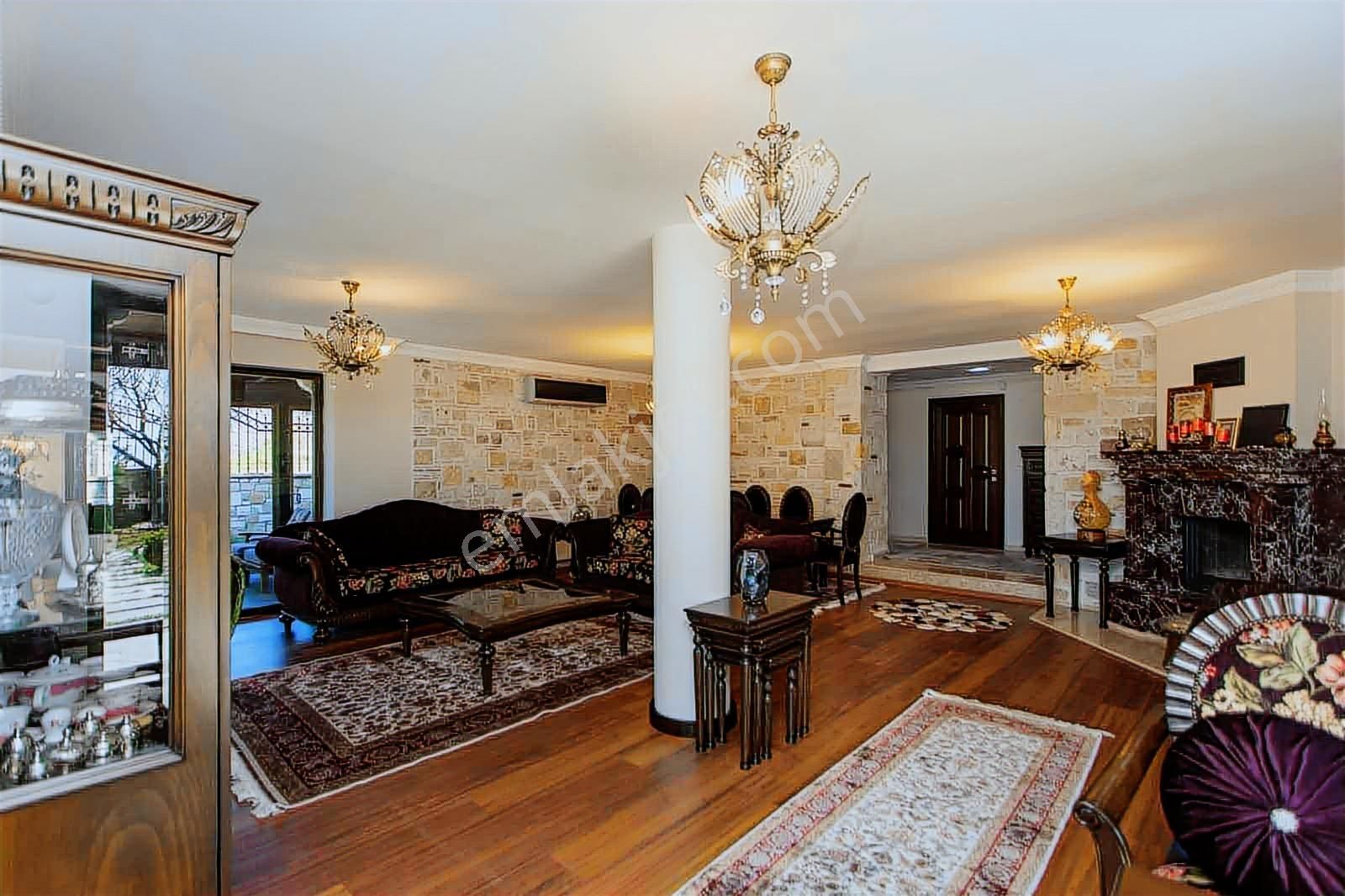 Foçaköyde Müstakil 5+1 Özel Villa - Görsel 32