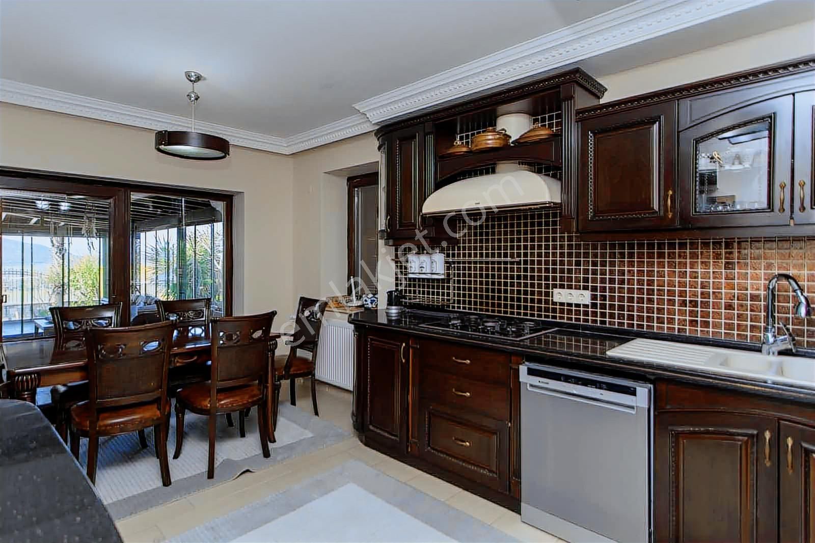 Foçaköyde Müstakil 5+1 Özel Villa - Görsel 35