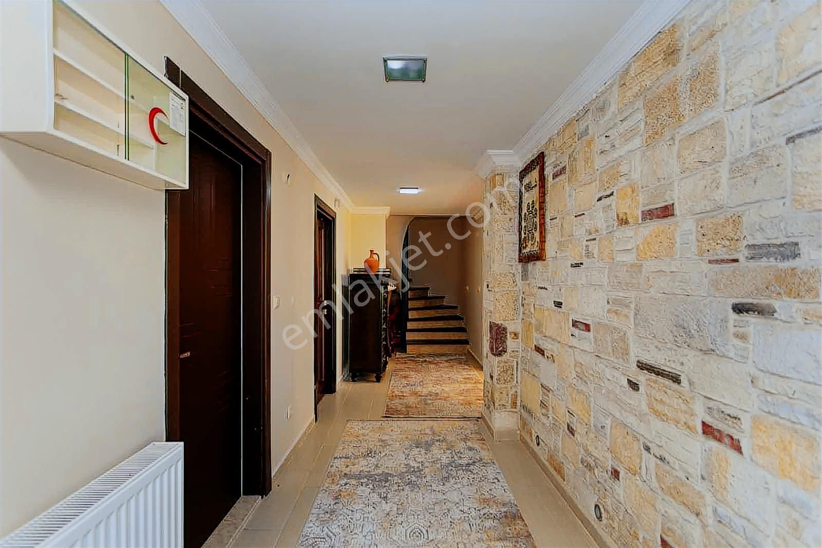 Foçaköyde Müstakil 5+1 Özel Villa - Görsel 9