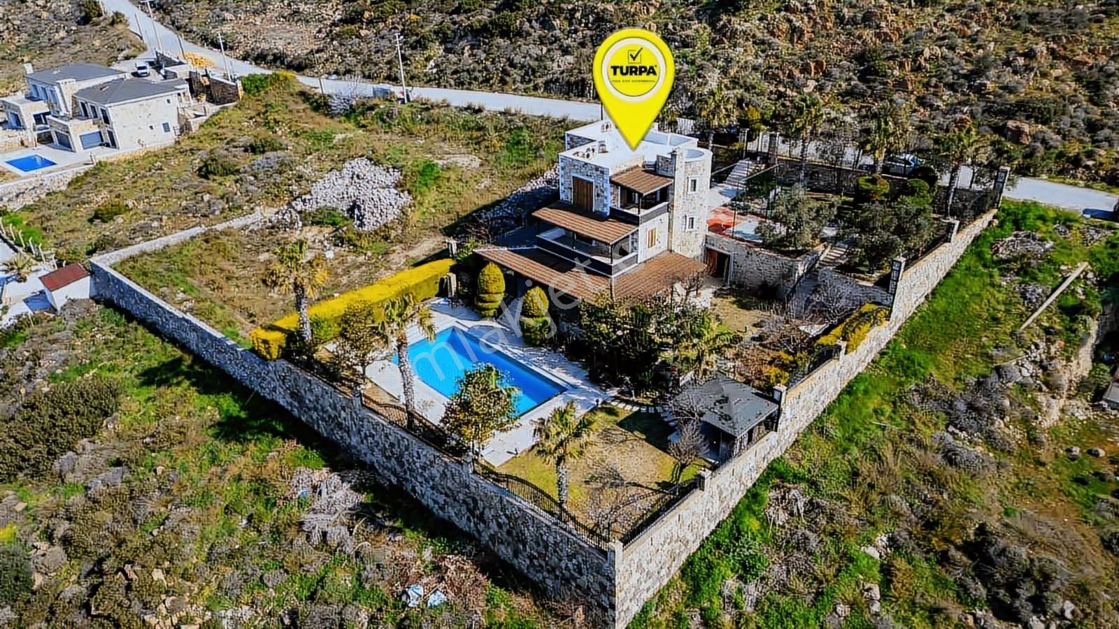 Foçaköyde Müstakil 5+1 Özel Villa - Görsel 4